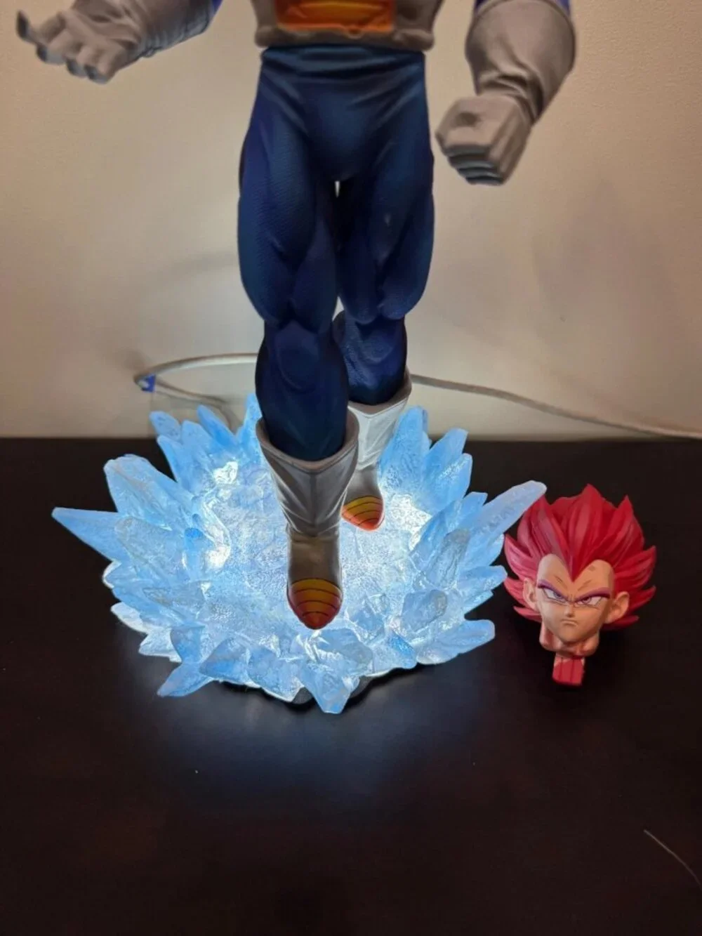 Light Up Dragon Ball Vegeta Figure Statue Base Super Saiyan God Anime Gift LED
